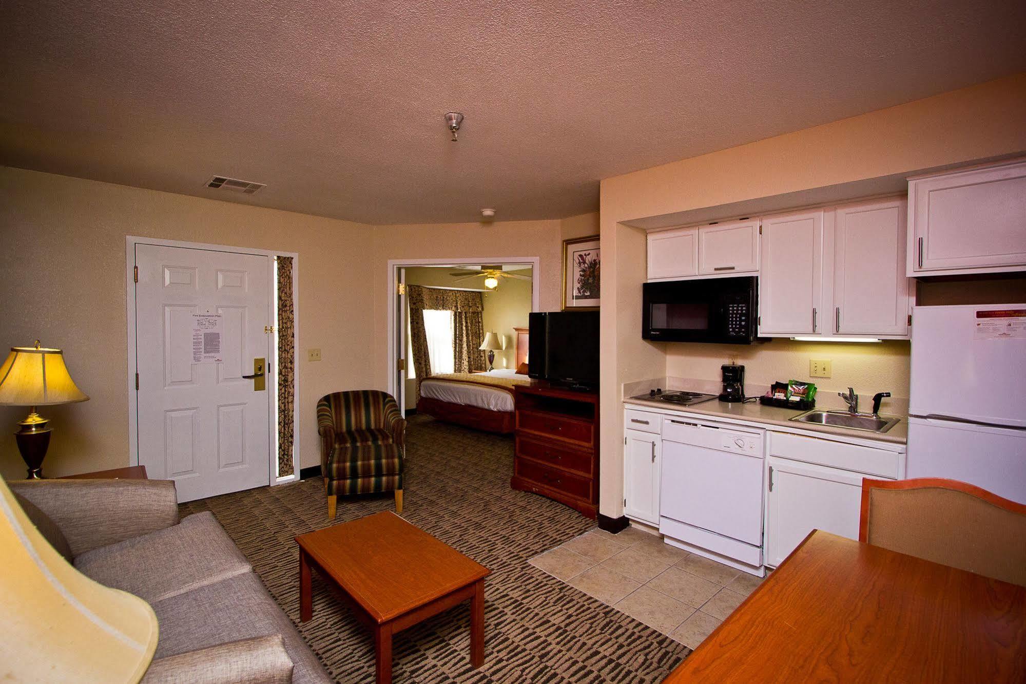 אומהה Suburban Extended Stay Hotel מראה חיצוני תמונה